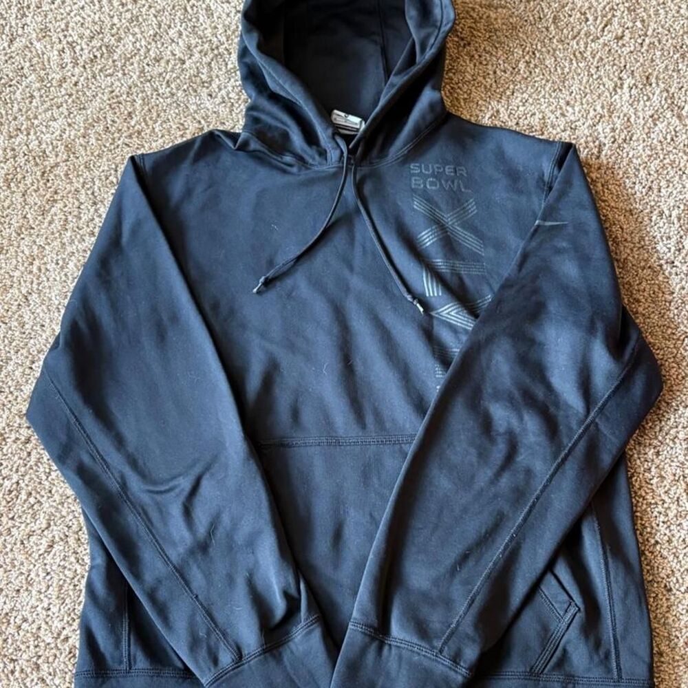 Nike Men's Black and Navy Hoodie
